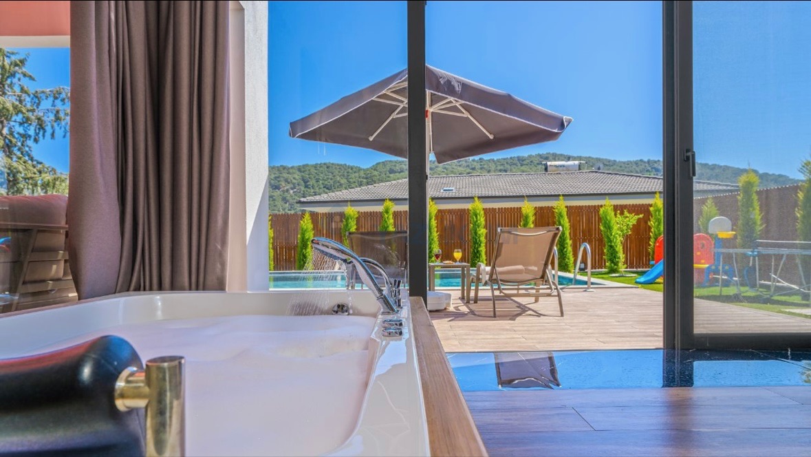 Club Begonvil villa interior and exterior view 12